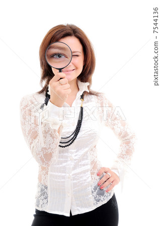 magnifying glass 7544136