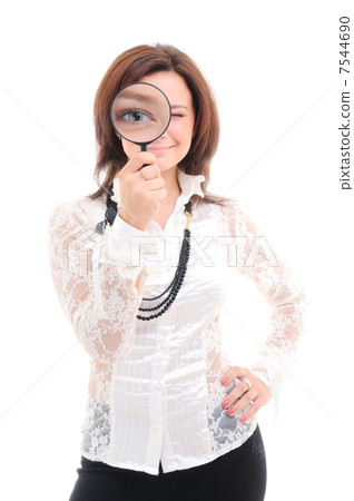 magnifying glass 7544690
