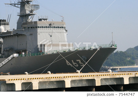 Inbound scenery of minesweeping mother ship Urasha Inbound scenery of minesweeping mother ship Urasha 7544747