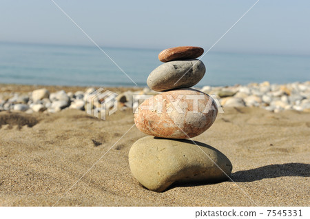 Balance in nature 7545331