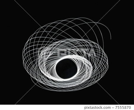 White light drawing a spiral trajectory 7555870
