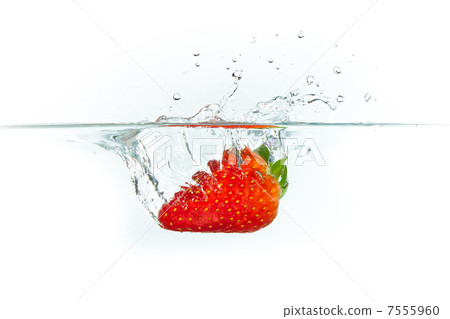 strawberry in the water strawberry in the water 7555960