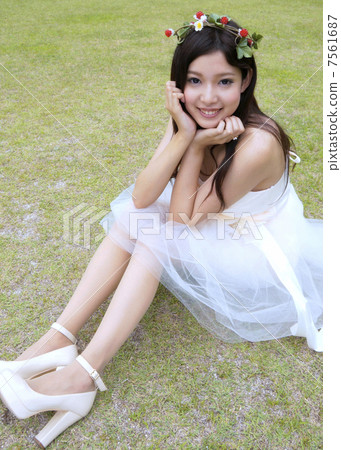 可愛的女性肖像 7561687