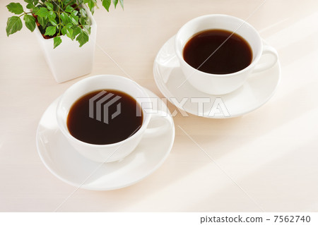 coffee  7562740