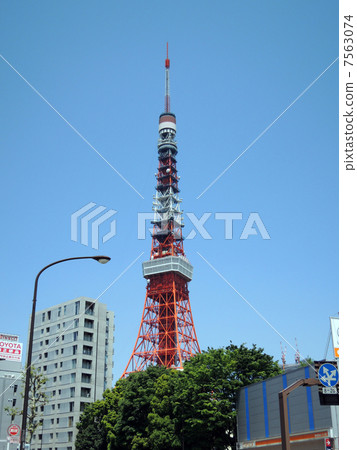 Tokyo Tower in the blue sky Tokyo Tower in the blue sky 7563074