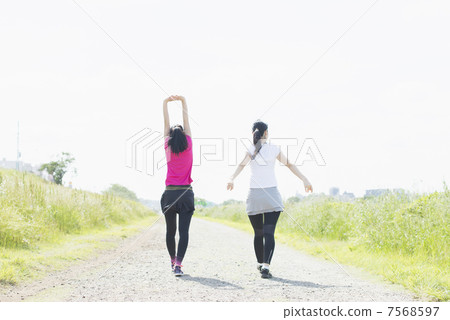 Active girls Active girls 7568597