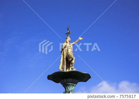 Pacha-Tech statue of Cusco of Armas Square Pacha-Tech statue of Cusco of Armas Square 7575817