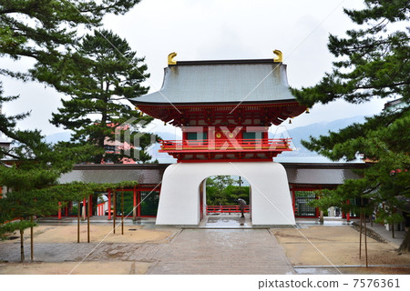 Akama Shrine Akama Shrine 7576361