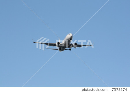 airplane  7578374