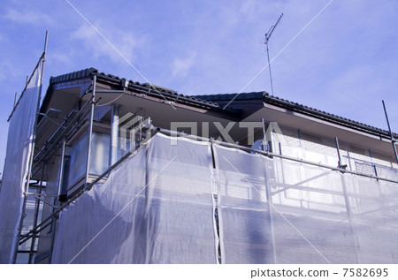 Outer wall renovation 7582695