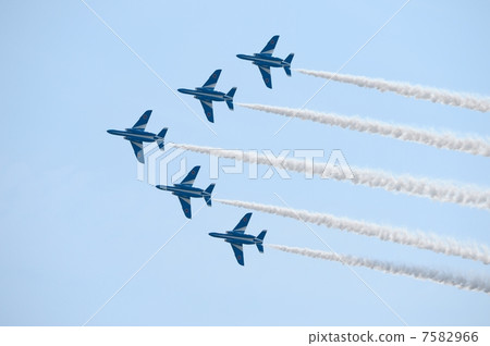 Blue Impulse  7582966