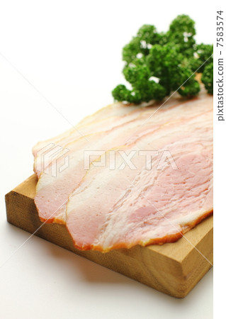 Bacon slice Bacon slice 7583574