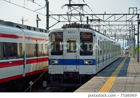 Railway · Private Rail Tobu Railway Isezaki Line Tama Line Station 7586069