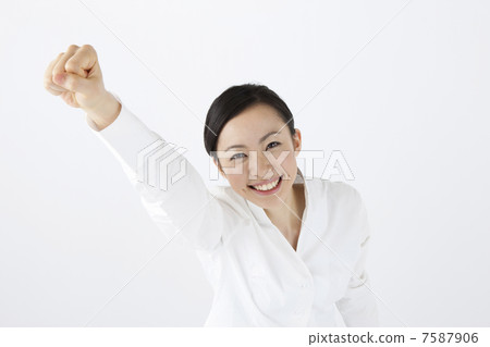 一個女人帶著微笑 7587906