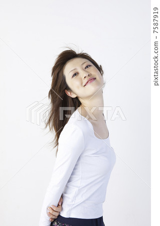 Female portrait Female portrait 7587919