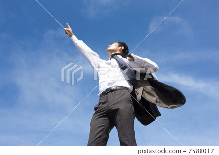 Blue sky and businessman 7588017