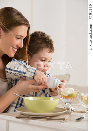 Child on breakfast Child on breakfast 7591389