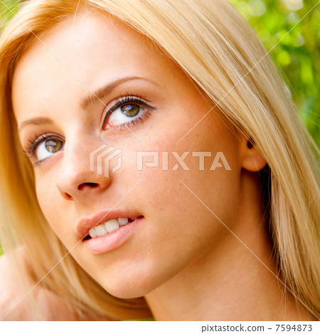 Face of the young beautiful sexy woman outdoors 7594873