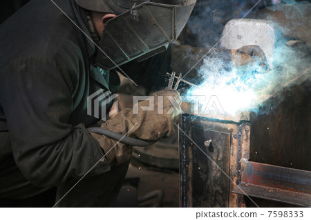 welder 7598333