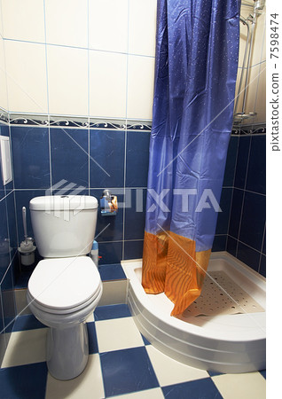 Toilet room 7598474