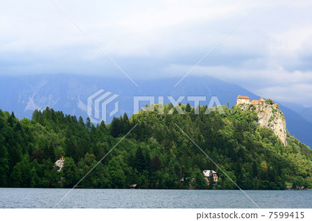 布萊德城堡在斯洛文尼亞和布萊德湖 7599415