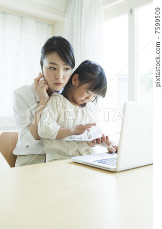 工作的母親 7599509