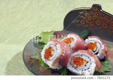 日本料理，壽司，金槍魚捲 7601272