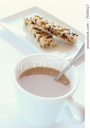 格蘭諾拉麥片酒吧和咖啡館au lait 格蘭諾拉麥片酒吧和咖啡館au lait 7606027