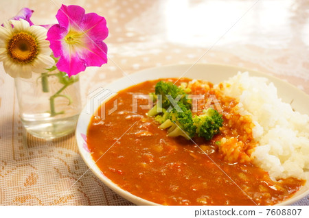Curry and rice and flowers 7608807