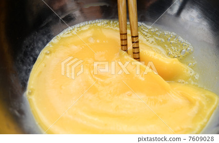 融化的雞蛋 7609028