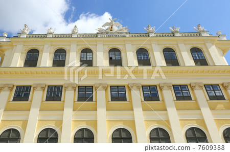 Schönbrunn Palace 7609388