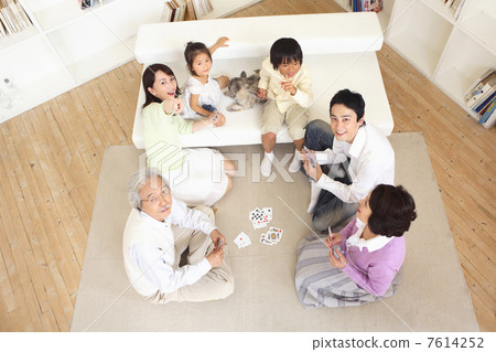 三代家庭撲克牌 7614252