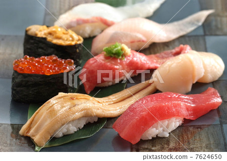 魚魚菜壽司節日壽司Nigori壽司日本生魚片日本壽司什錦高檔食品 7624650