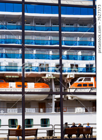 Luxury cruise Ship Luxury cruise Ship 7627373