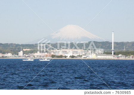 從八景島旁眺望的富士山景 從八景島旁眺望的富士山景 7630985
