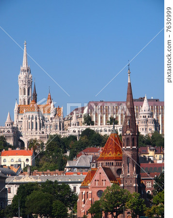 Matthias Church and Fisherman's Fortress Matthias Church and Fisherman's Fortress 7630999