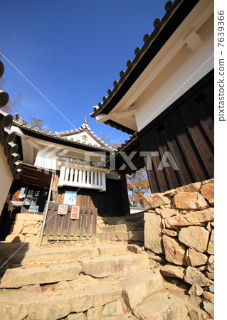 Bicense Matsuyama Castle · Honmaru entrance Bicense Matsuyama Castle · Honmaru entrance 7639366