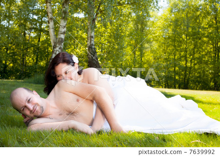Romance on the field Romance on the field 7639992