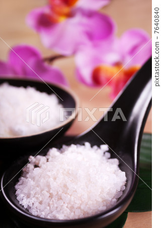 Bath salt 3 7640840