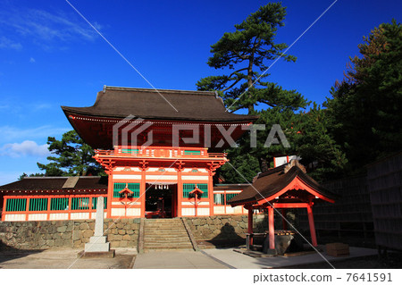 出雲Hinomoto神社塔 7641591