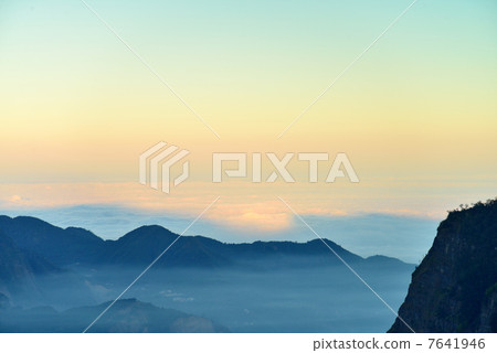 When the morning dawn, Alishan When the morning dawn, Alishan 7641946