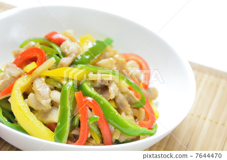 Braised beef (up) 7644470