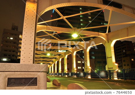 Night view of Toyohashi Bridge 7644650