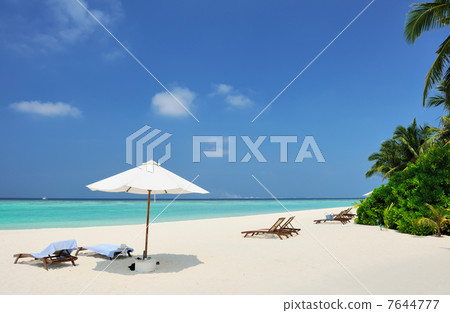 Beautiful beach at Maldives Beautiful beach at Maldives 7644777