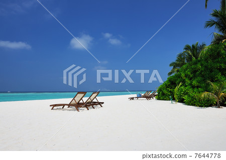 Beautiful beach at Maldives Beautiful beach at Maldives 7644778