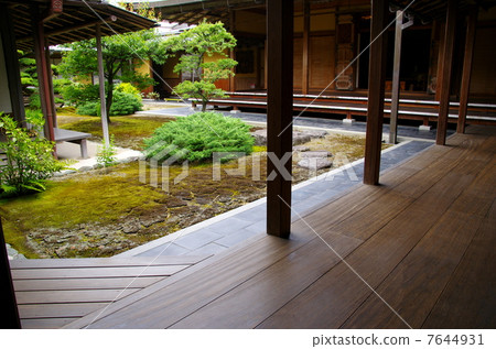 Tsuboniwa Tsuboniwa 7644931