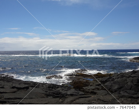 Punaru black sand beach Punaru black sand beach 7647045
