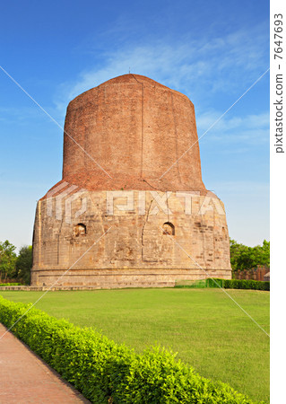 Dhamekh Stupa, India Dhamekh Stupa, India 7647693