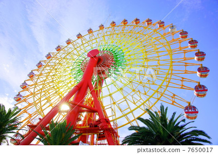 Ferris wheel  7650017