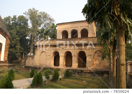 Bangladesh Petite's House 7650024